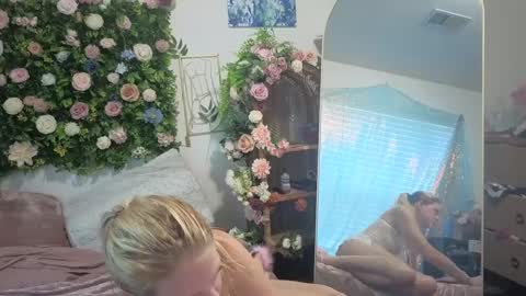 Aurora and Orion online show from October 5, 12:54 pm