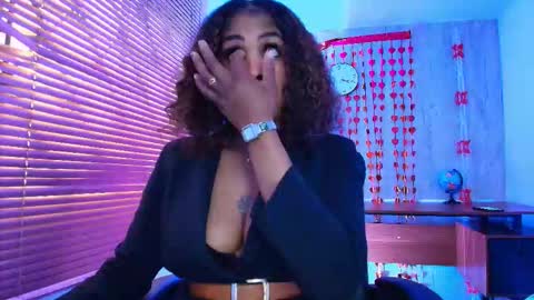 Ariana online show from January 6, 9:18 pm