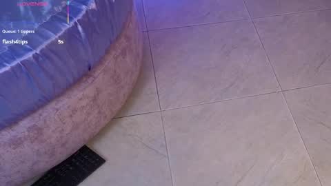 auroracute2 online show from January 10, 2:00 pm