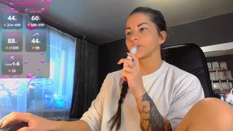 Ava online show from February 10, 12:50 pm