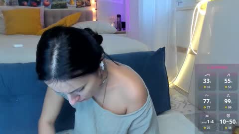 Ava online show from October 12, 7:55 am