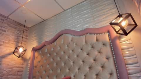              online show from January 21, 7:04 am