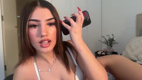 Ava  online show from January 8, 12:25 am