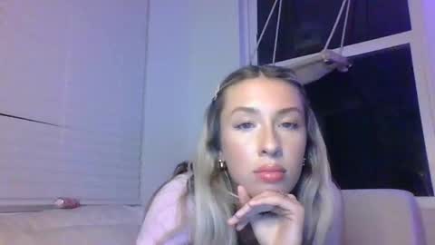 avablakexoxo online show from March 1, 4:01 am