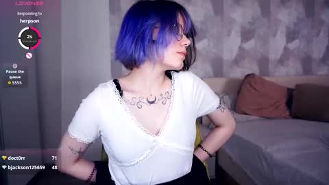 avaobierne online show from November 29, 7:40 pm