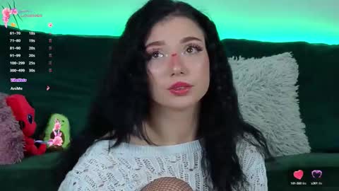 AveryWillow online show from September 26, 5:49 am