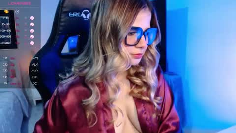 Avrill Morgan online show from December 1, 7:16 pm