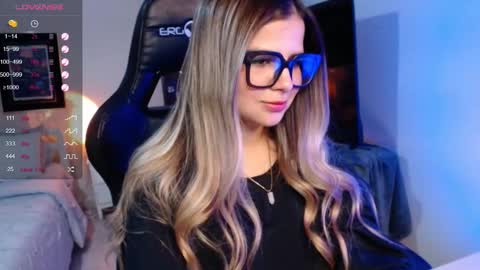 Avrill Morgan online show from October 1, 10:48 pm