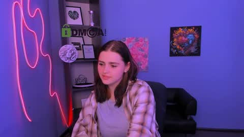 awesomeemma_ online show from May 7, 11:25 am