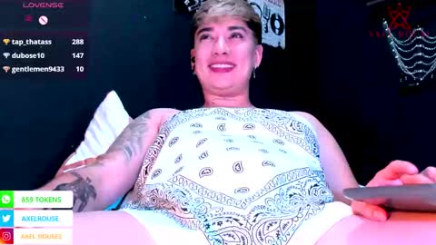 Axel Rouse online show from December 19, 2:38 am