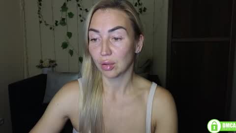 Jully online show from October 12, 5:48 pm