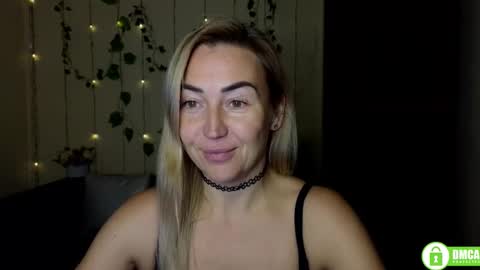 Jully online show from October 19, 5:26 pm