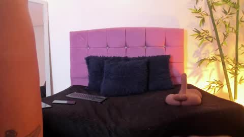 ayira_caramel online show from May 13, 4:24 pm