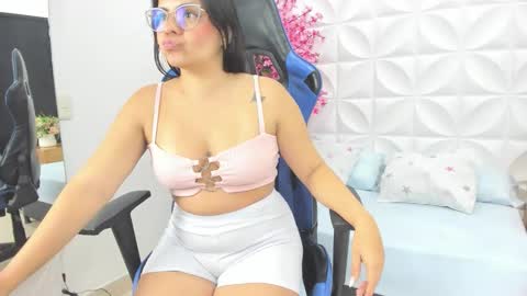 Alyda Jaramillo online show from September 10, 7:14 pm