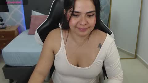 Alyda Jaramillo online show from September 16, 7:22 pm