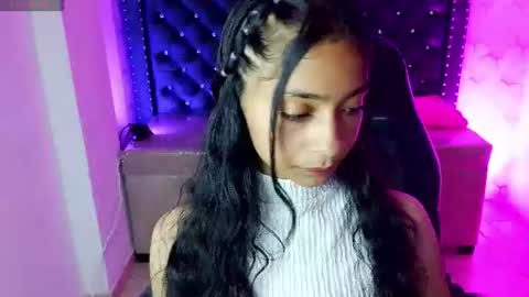 aylanny_m online show from July 22, 1:50 am