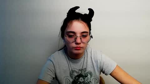 azumi_chan_ online show from December 19, 9:12 am