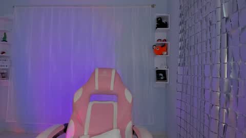 azumi saan online show from February 19, 10:31 pm