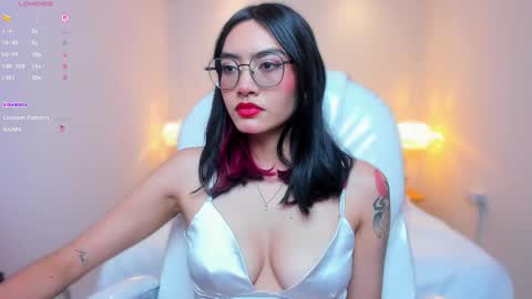 Azura online show from March 18, 7:30 pm