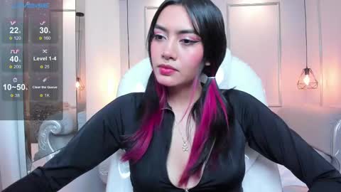 Azura online show from February 26, 8:02 pm