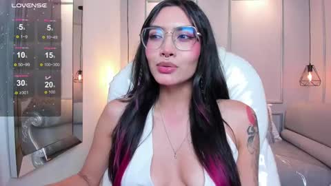 Azura online show from September 25, 10:29 pm