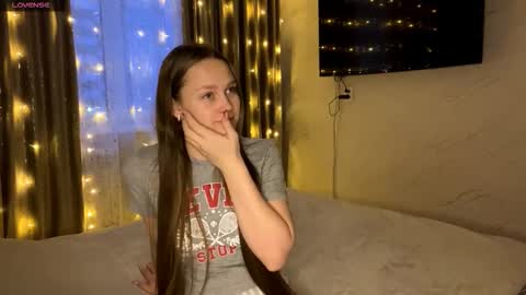 Anny Simpson online show from December 18, 10:09 am