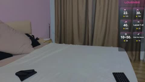 Lina online show from March 3, 5:15 pm