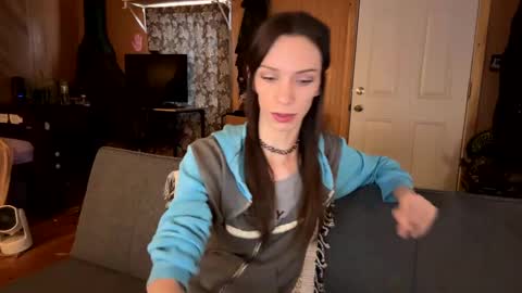 Fern Browning online show from December 9, 2:06 pm