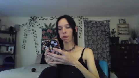 Fern Browning online show from September 17, 3:54 pm