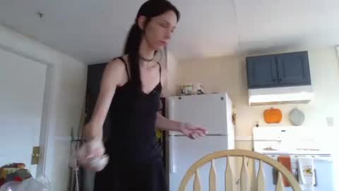 Fern Browning online show from October 14, 2:30 pm