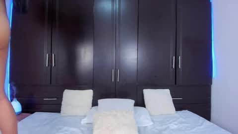 Samantha Reyes online show from September 17, 2:15 pm