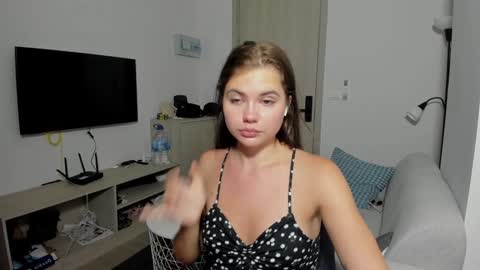 Call me baby  real name Eva   online show from January 27, 3:07 pm