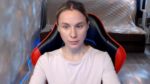 baby_kitte online show from March 18, 5:45 am