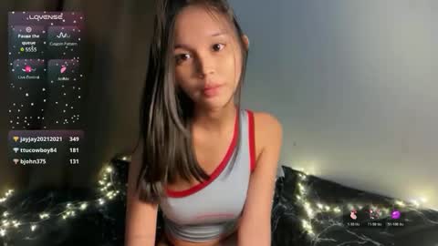 clara online show from May 24, 11:53 am
