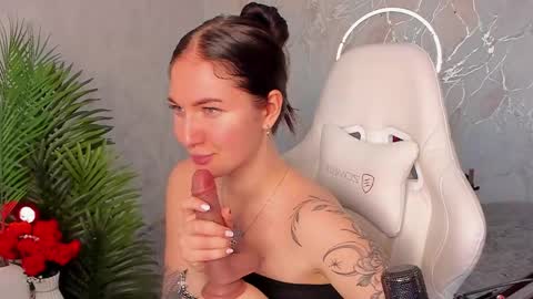 Sophia online show from February 3, 6:40 am