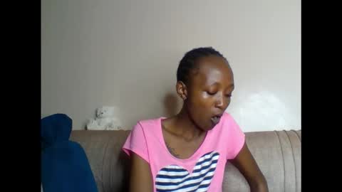 baddie_bunnie online show from May 26, 11:48 pm