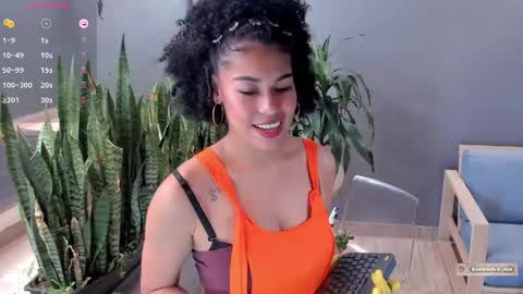BADDIE DELAYLA online show from April 22, 8:28 pm