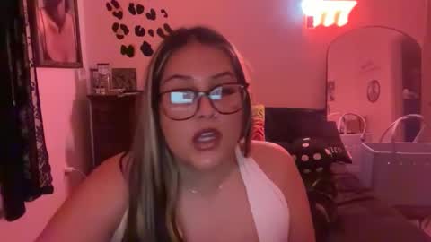 baddiemaddiee69 online show from February 14, 7:21 am