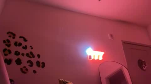 baddiemaddiee69 online show from February 12, 7:43 am