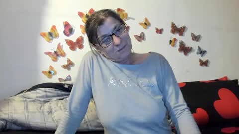 Gina online show from February 18, 8:37 pm