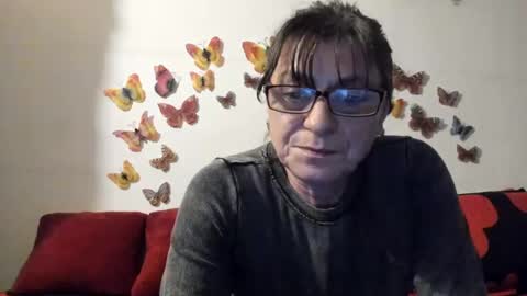 Gina online show from December 17, 3:17 pm