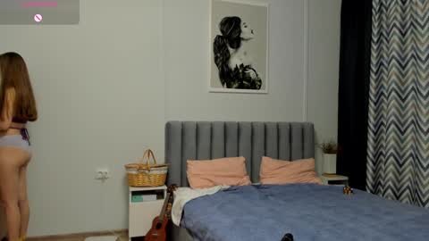 Kira online show from December 5, 3:26 am