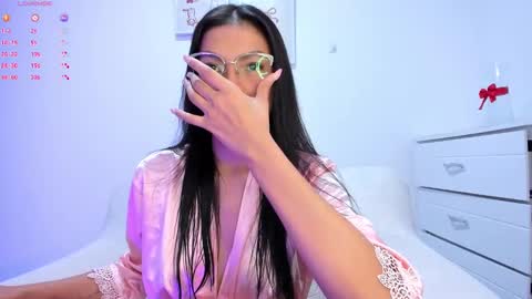  independet model online show from March 12, 2:30 am