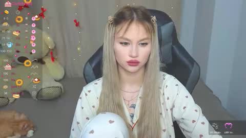 Eva online show from November 21, 5:15 pm