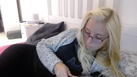 Lena online show from September 14, 5:33 pm