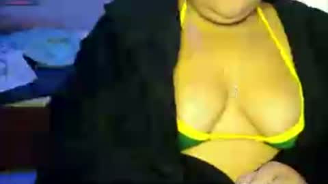 The girl next door  online show from June 29, 12:28 am