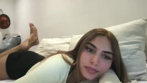 bbypiamia online show from December 5, 5:14 pm