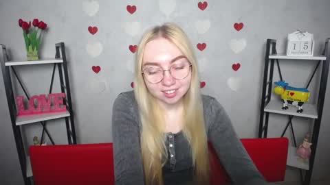 BeatriceFlyy online show from December 16, 6:10 am