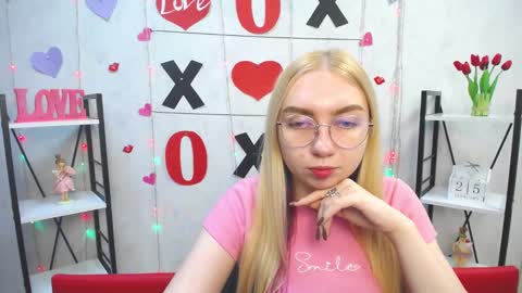 BeatriceFlyy online show from February 25, 4:25 pm