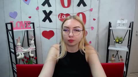 BeatriceFlyy online show from September 26, 11:30 am